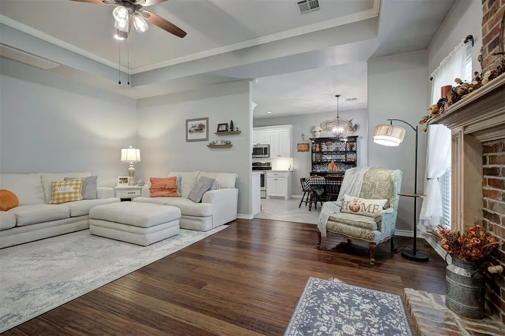 Photo 9 — 605 Vickery Avenue, Yukon, OK 73099