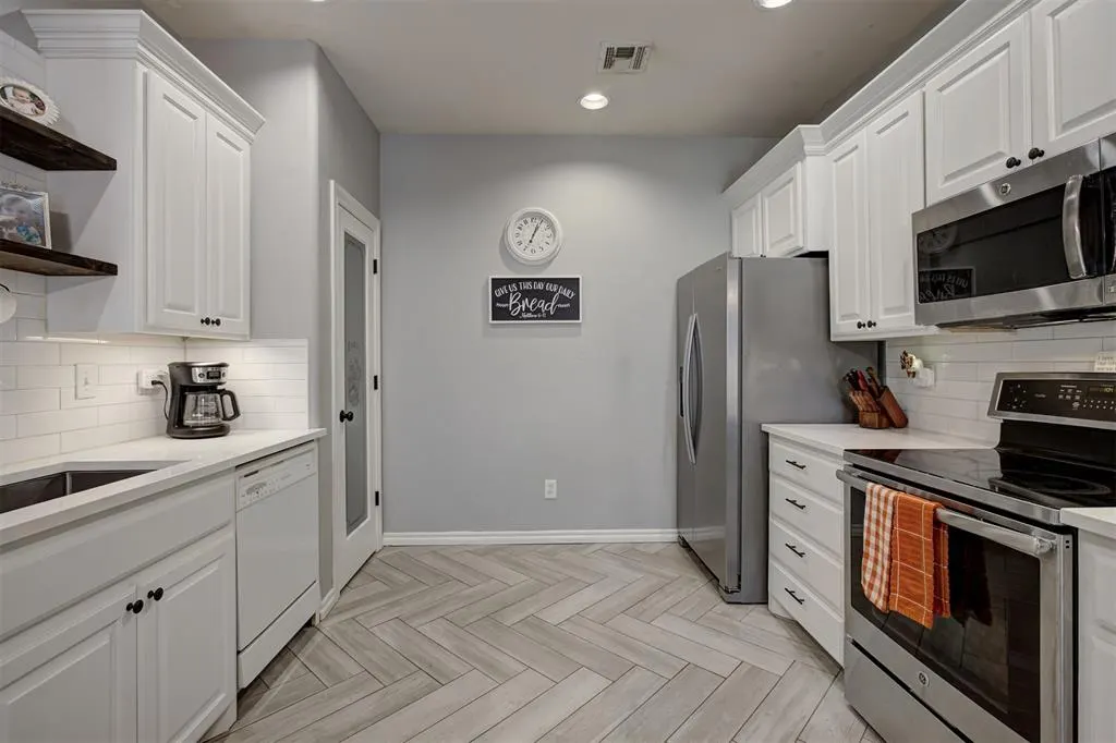 Photo 16 — 605 Vickery Avenue, Yukon, OK 73099