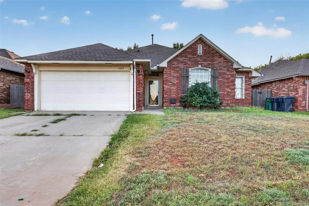 Photo 6 — 1309 Ethan Lane, Yukon, OK 73099