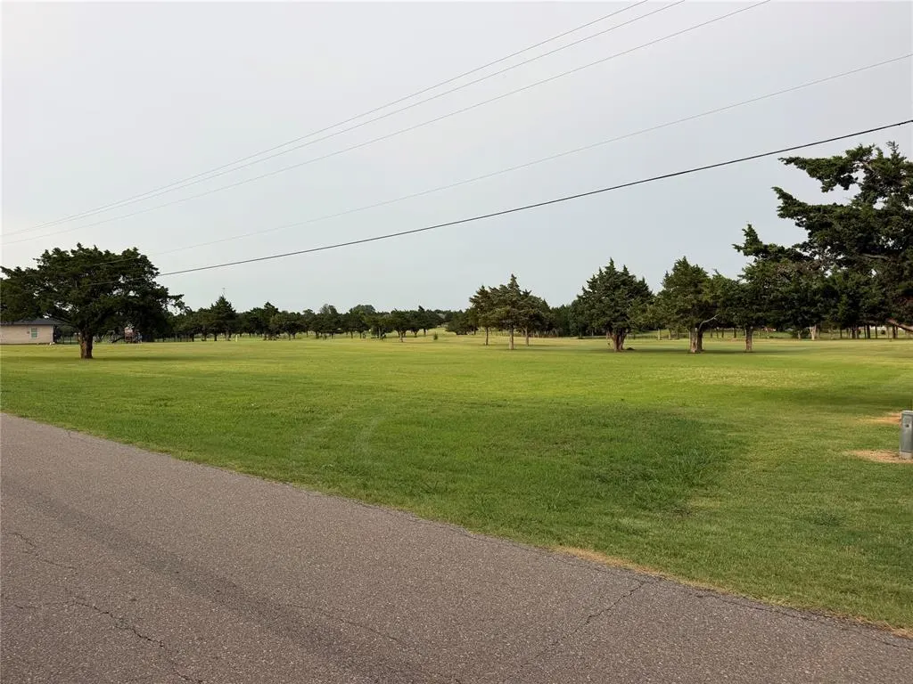 Photo 2 — S May Avenue, Guthrie, OK 73044