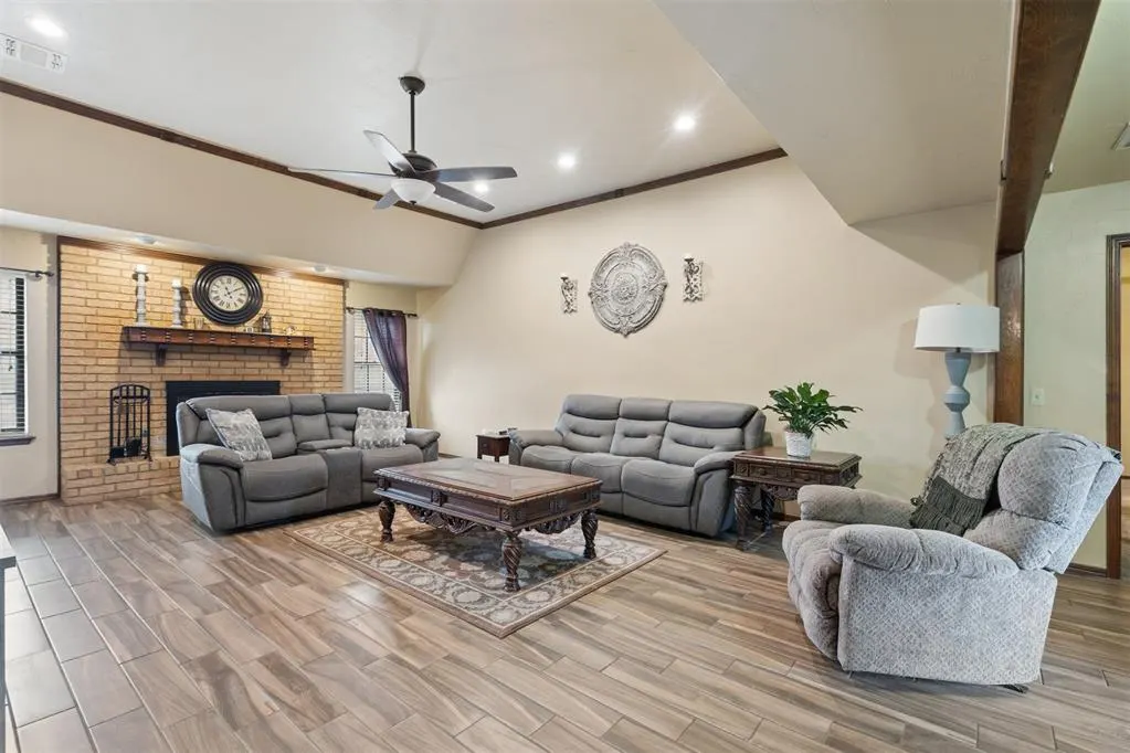 Photo 9 — 2913 SW 127th Street, Oklahoma City, OK 73170