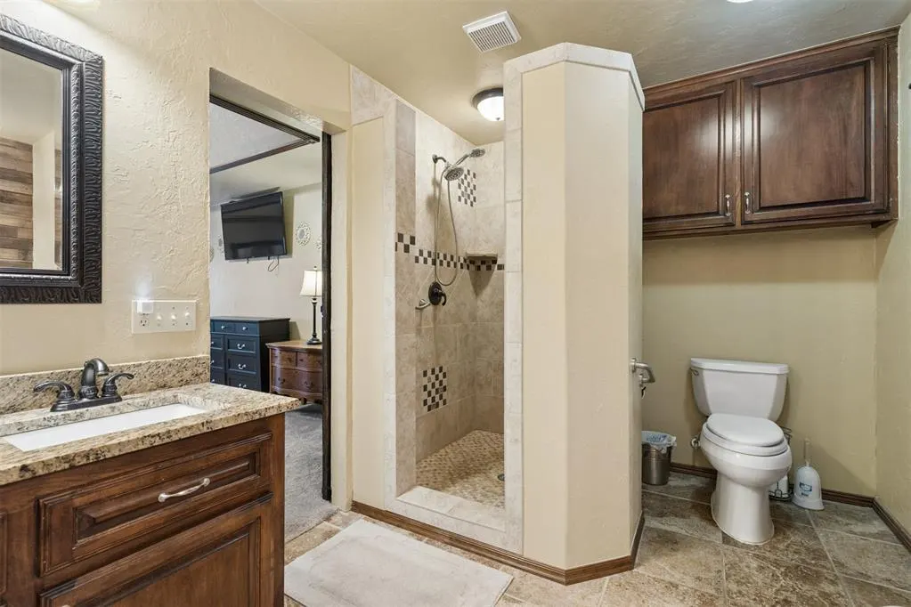 Photo 26 — 2913 SW 127th Street, Oklahoma City, OK 73170