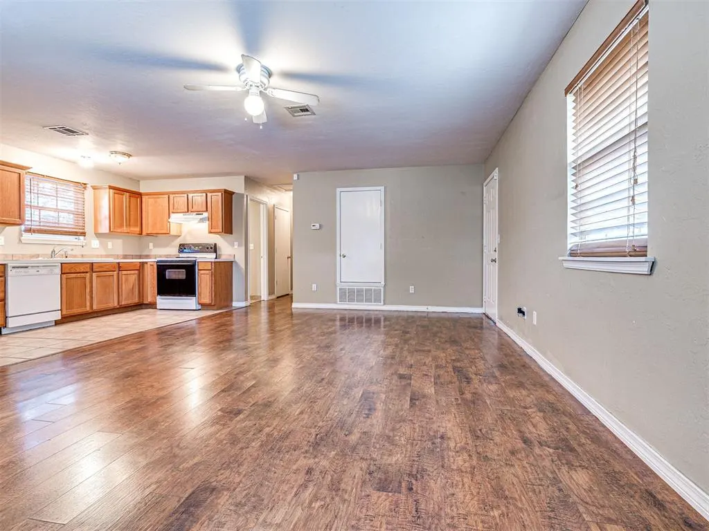 Photo 5 — 1101 S 12th Street, Chickasha, OK 73018