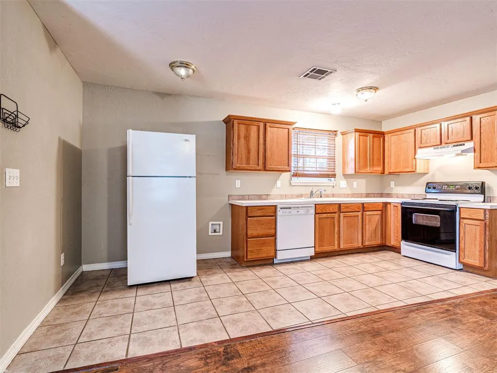 Photo 9 — 1101 S 12th Street, Chickasha, OK 73018