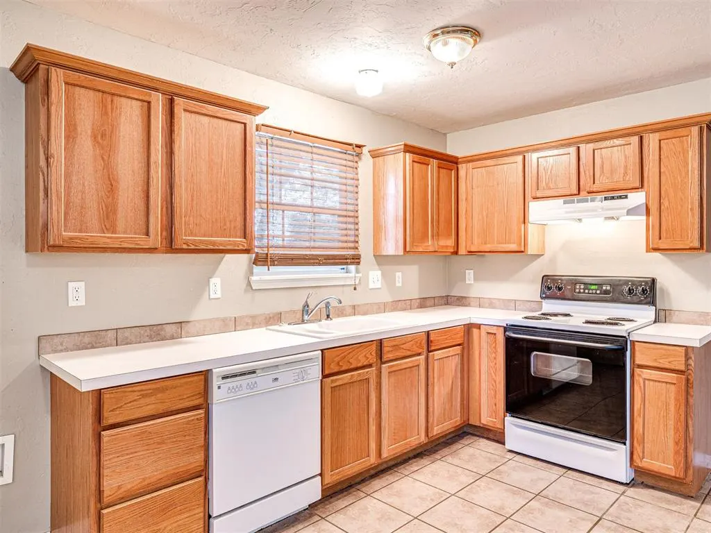 Photo 10 — 1101 S 12th Street, Chickasha, OK 73018