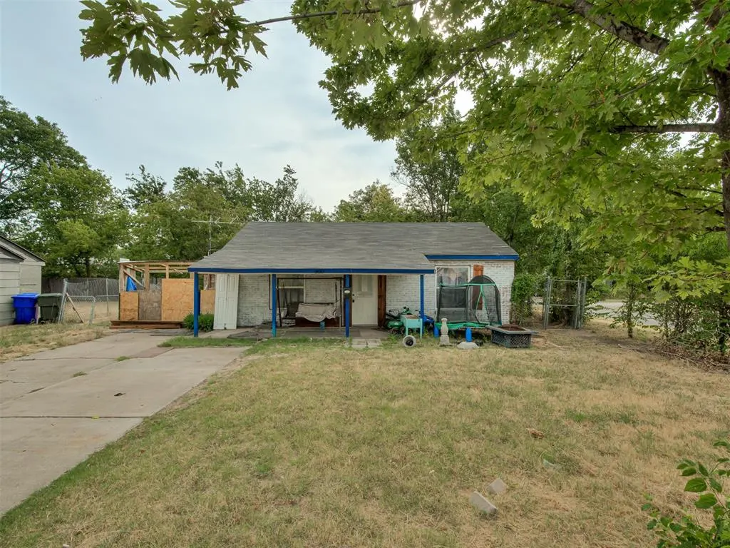 Photo 2 — 300 N Base Avenue, Norman, OK 73069