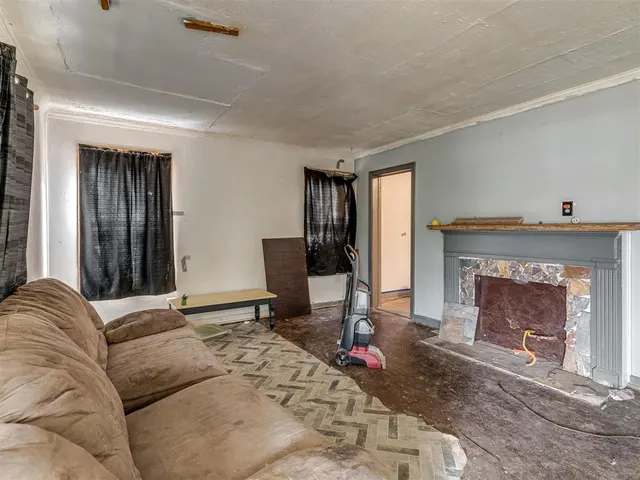 Photo 3 — 300 N Base Avenue, Norman, OK 73069