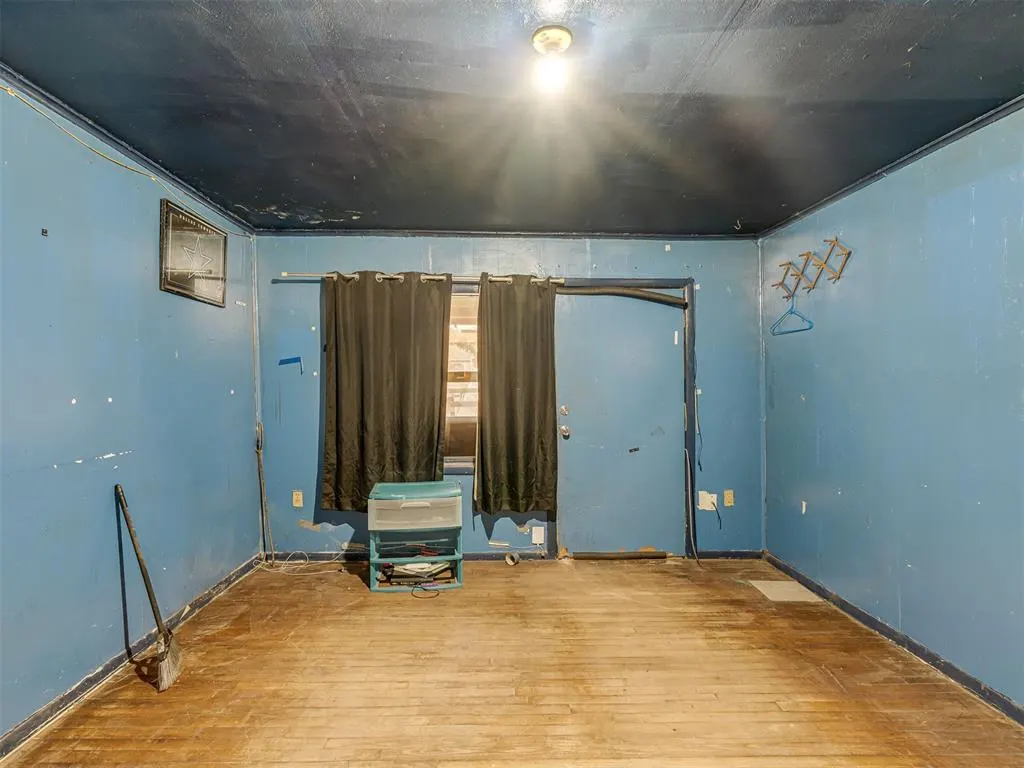 Photo 4 — 300 N Base Avenue, Norman, OK 73069
