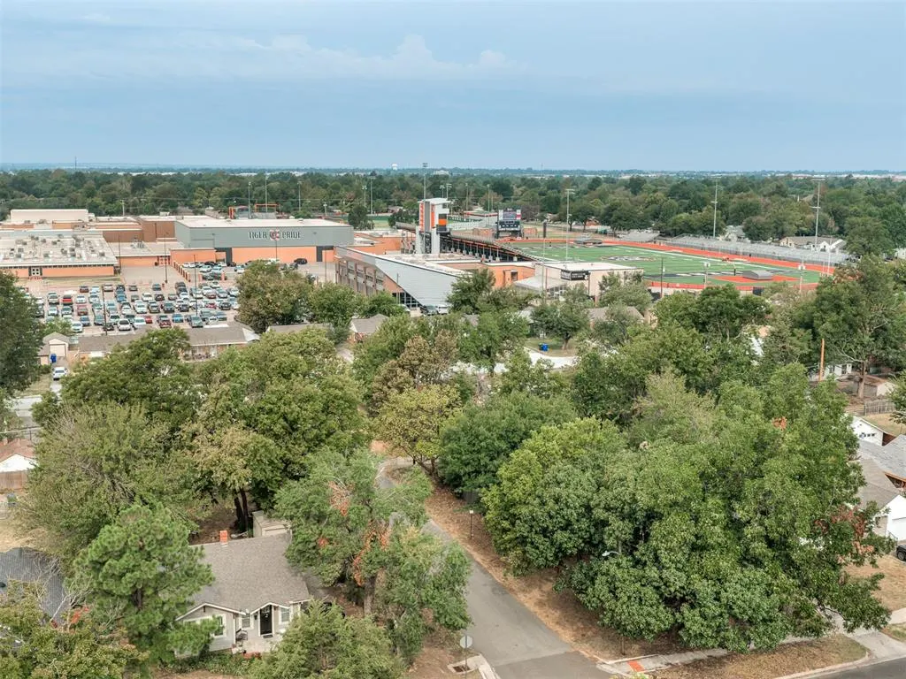 Photo 6 — 300 N Base Avenue, Norman, OK 73069