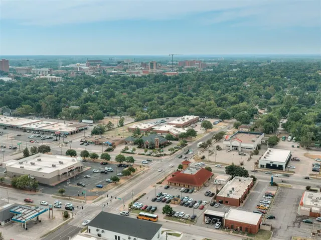 Photo 8 — 300 N Base Avenue, Norman, OK 73069
