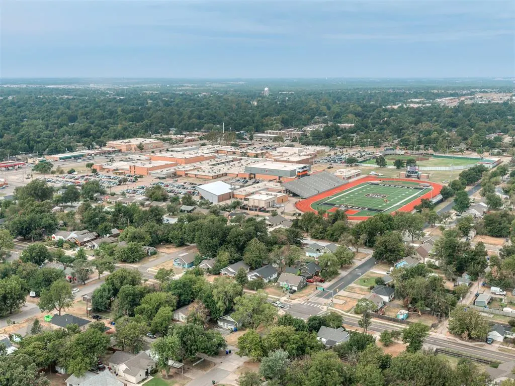 Photo 9 — 300 N Base Avenue, Norman, OK 73069