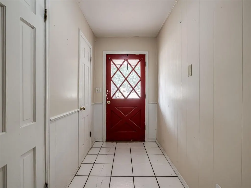 Photo 3 — 3101 Parklawn Drive, Oklahoma City, OK 73110