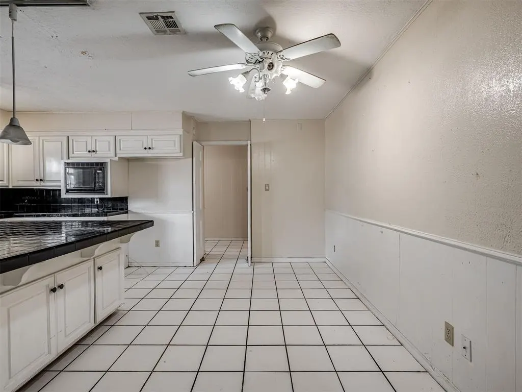 Photo 16 — 3101 Parklawn Drive, Oklahoma City, OK 73110