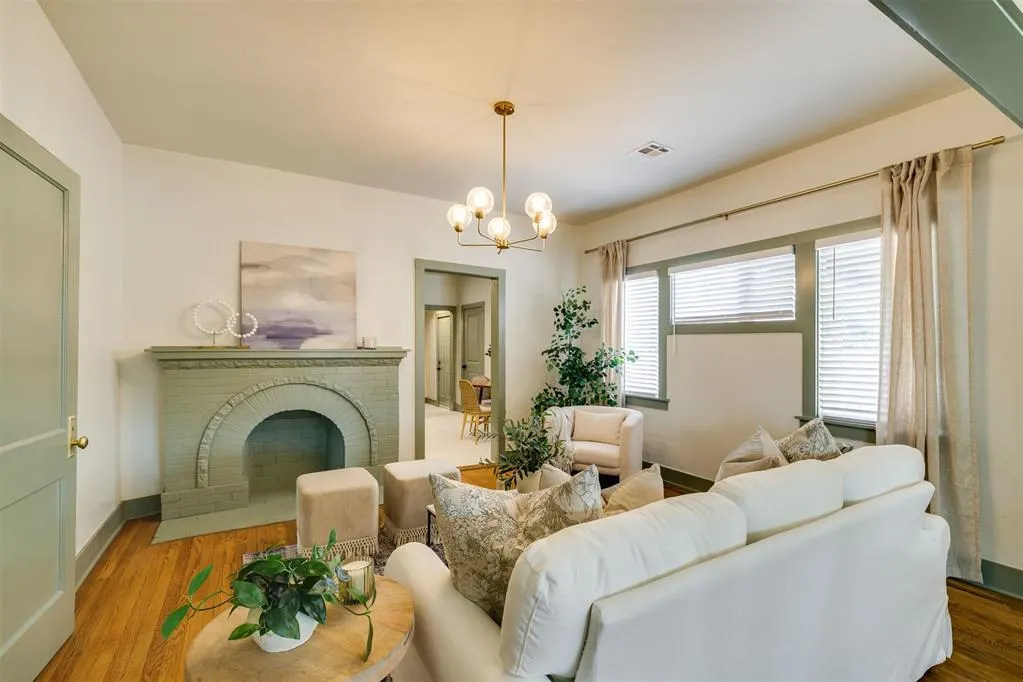 Photo 8 — 821 NW 32nd Street, Oklahoma City, OK 73118