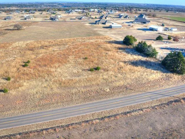 Photo 8 — S Broadway, Guthrie, OK 73044