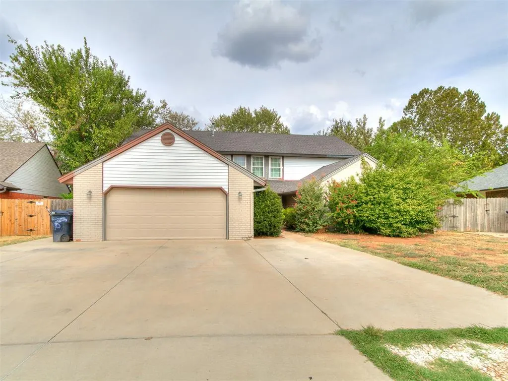 Front exterior — 8212 Harvest Hills South Boulevard, Oklahoma City, OK 73132