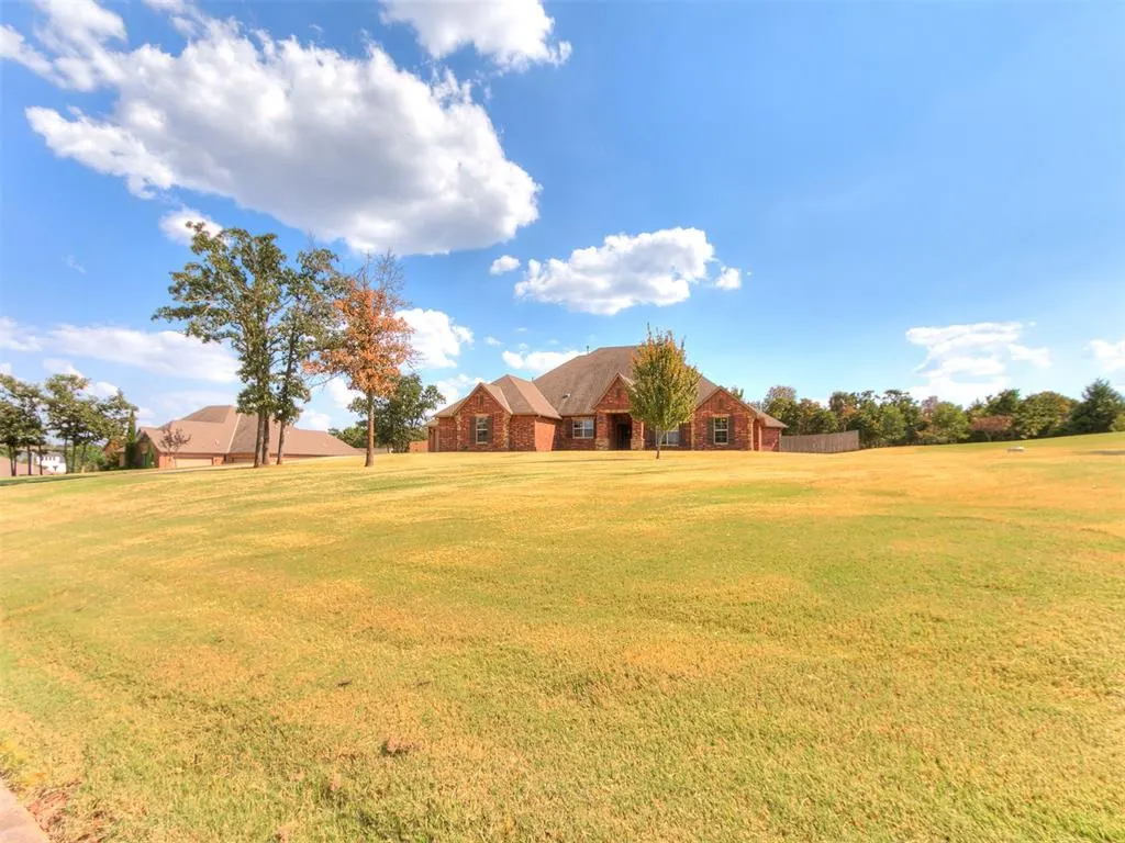 Photo 4 — 16956 Fox Trot Court, Choctaw, OK 73020