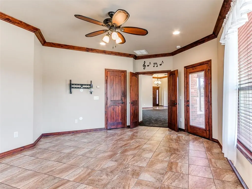 Photo 8 — 16956 Fox Trot Court, Choctaw, OK 73020
