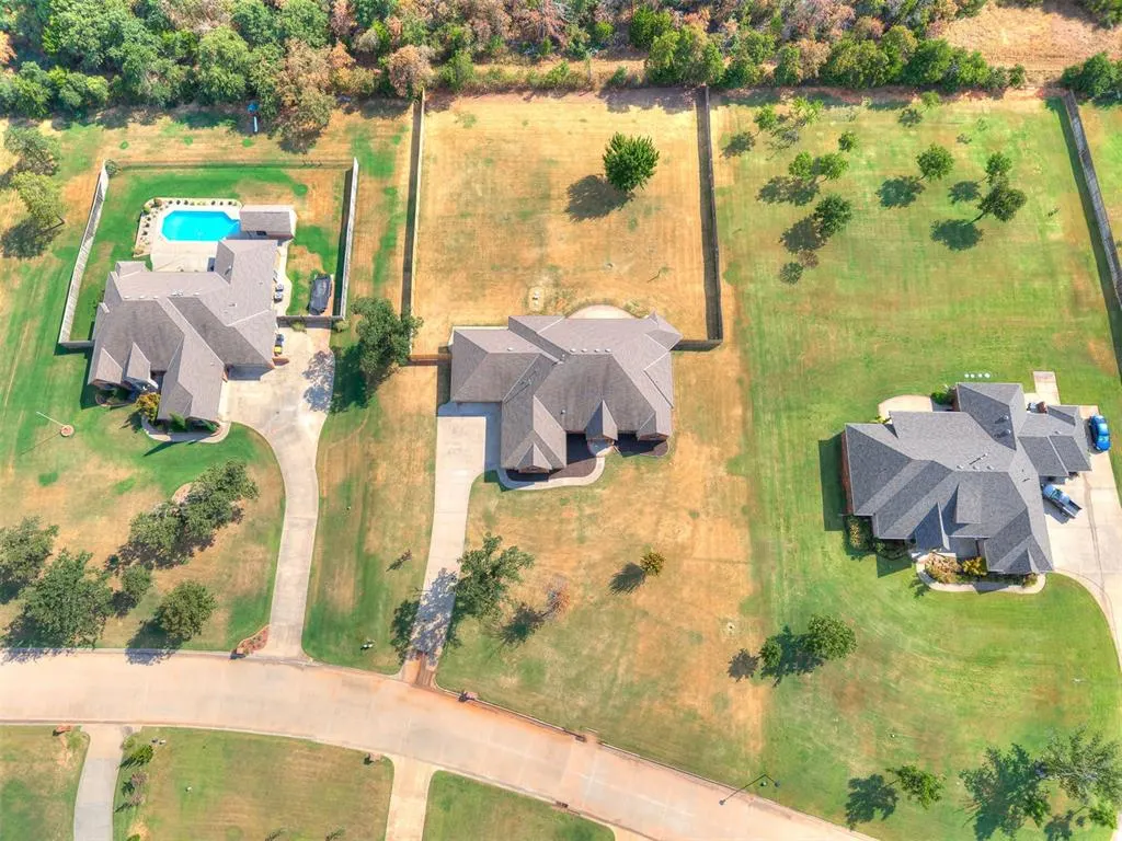 Photo 36 — 16956 Fox Trot Court, Choctaw, OK 73020