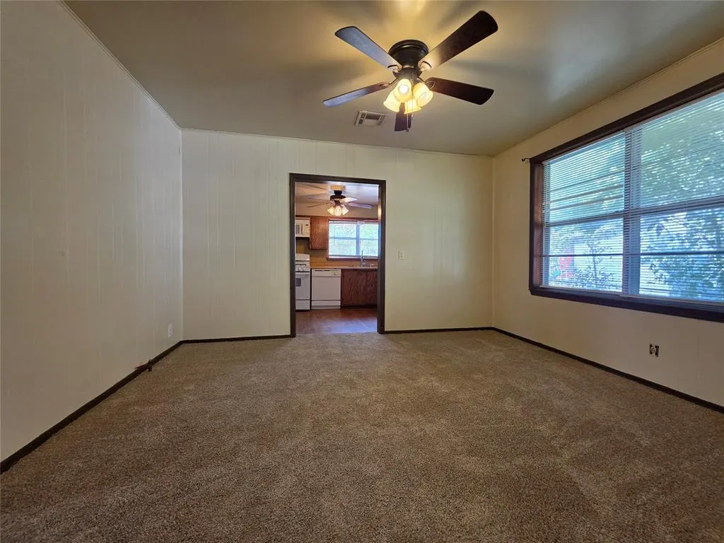 Photo 8 — 904 E 7th Street, Shawnee, OK 74801