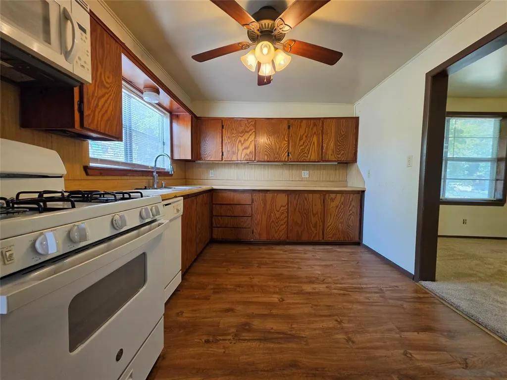 Photo 12 — 904 E 7th Street, Shawnee, OK 74801