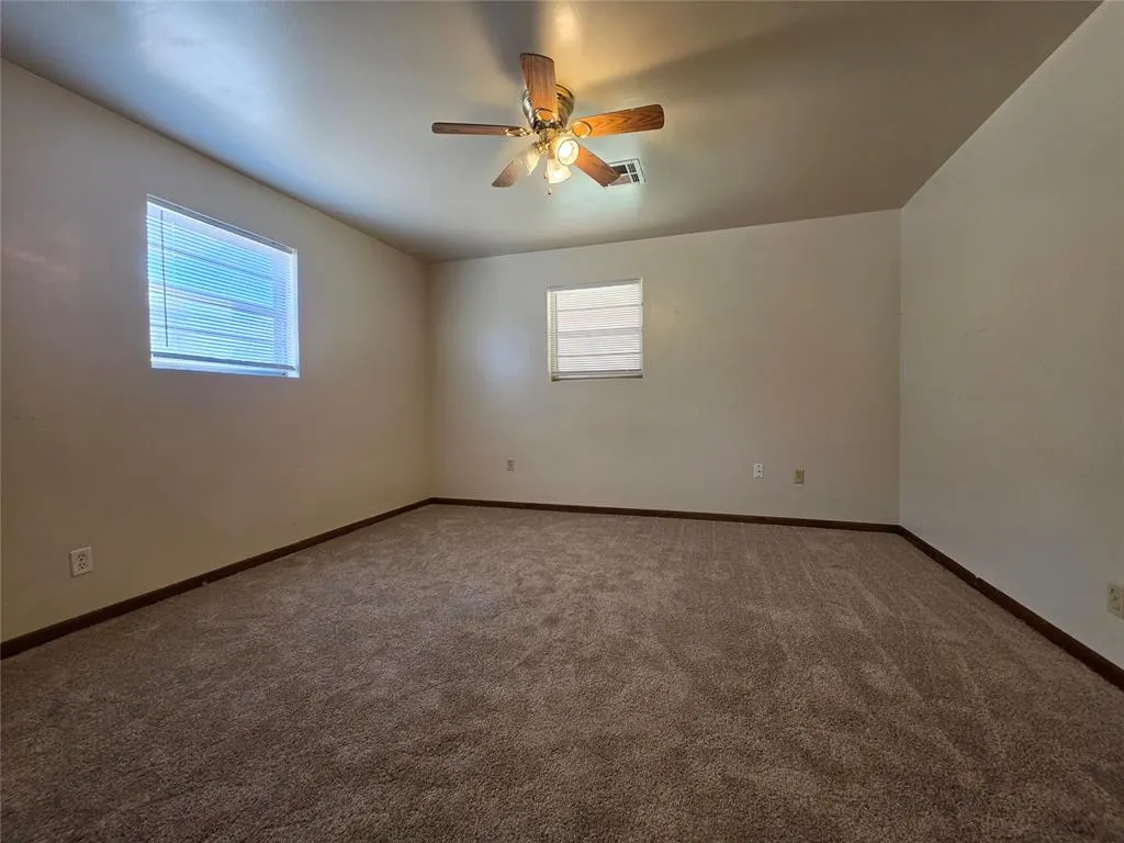 Photo 14 — 904 E 7th Street, Shawnee, OK 74801