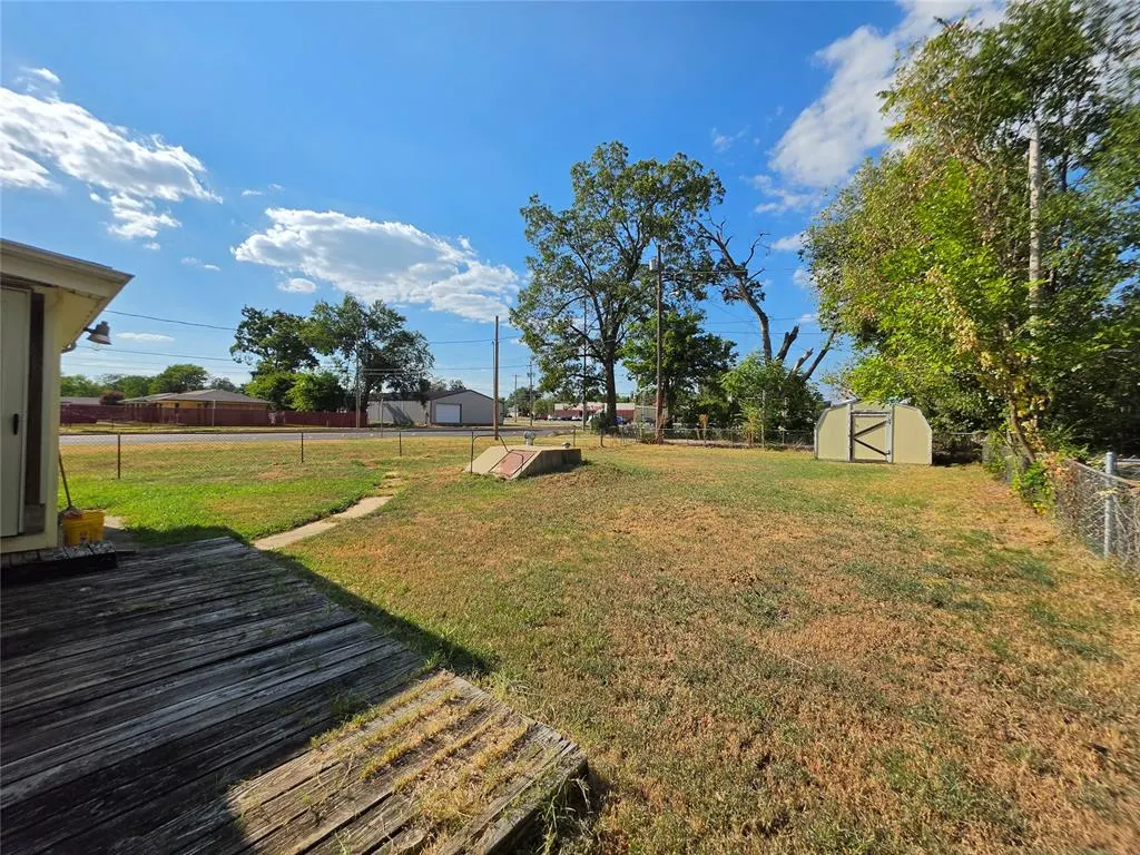 Photo 27 — 904 E 7th Street, Shawnee, OK 74801