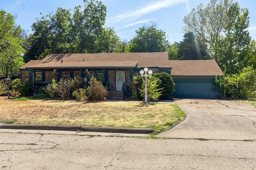 Front exterior — 1004 NW Laird Avenue, Lawton, OK 73507