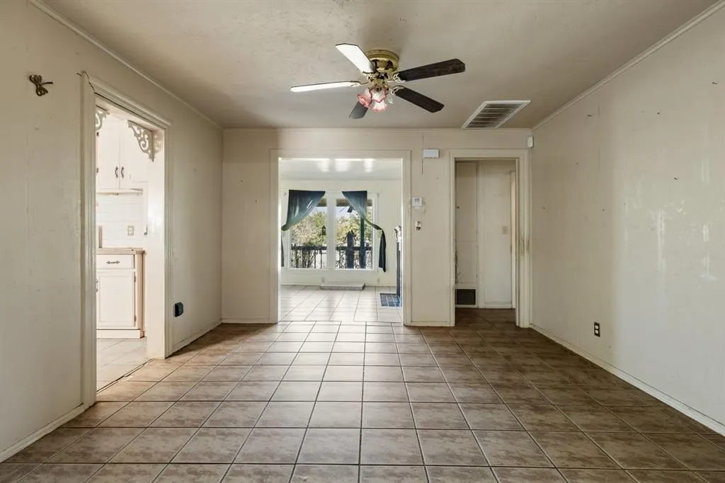 Photo 6 — 1004 NW Laird Avenue, Lawton, OK 73507