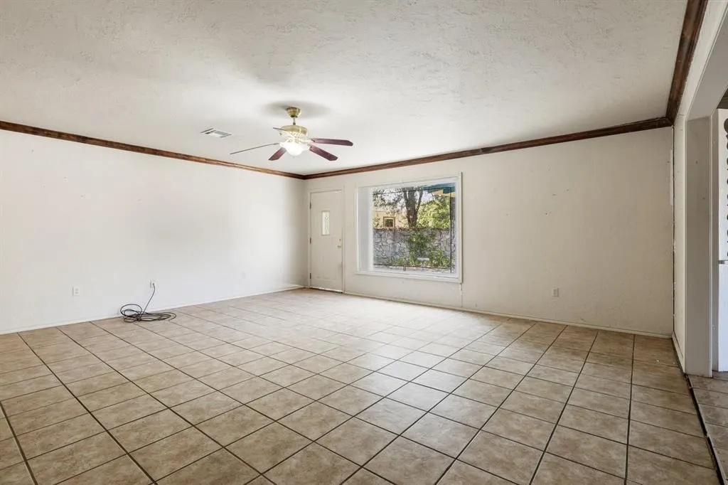 Photo 7 — 1004 NW Laird Avenue, Lawton, OK 73507