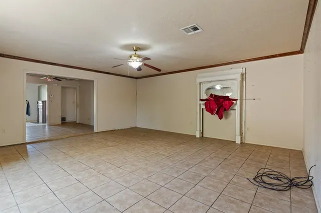 Photo 8 — 1004 NW Laird Avenue, Lawton, OK 73507