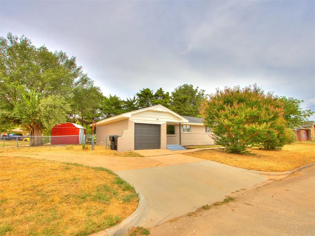 Photo 2 — 700 Butler Street, Moore, OK 73160