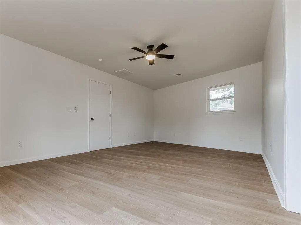 Photo 17 — 700 Butler Street, Moore, OK 73160