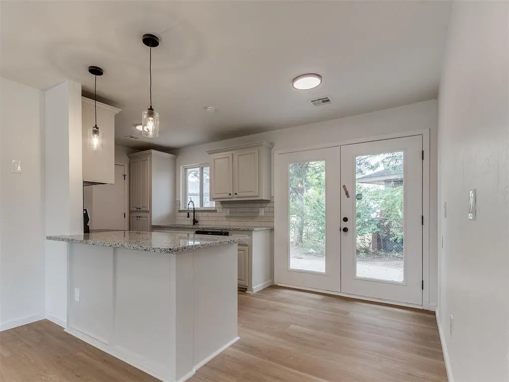 Photo 31 — 700 Butler Street, Moore, OK 73160