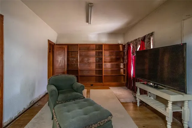 Photo 6 — 400 N State Street, Weatherford, OK 73096