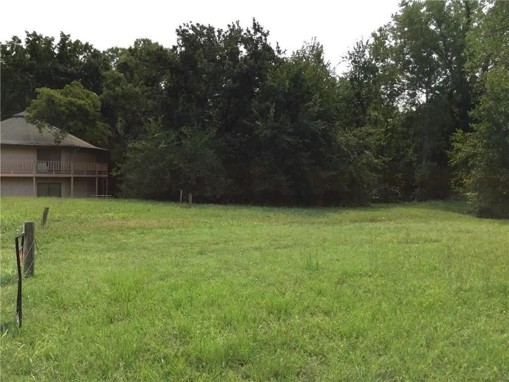 Photo 7 — 2 Canyon Park Circle, Edmond, OK 73013