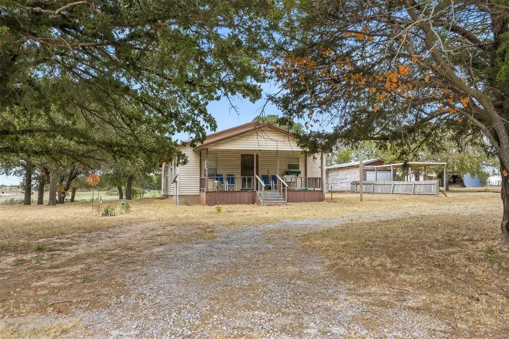 Front exterior — 1292 Cox City Road, Rush Springs, OK 73082