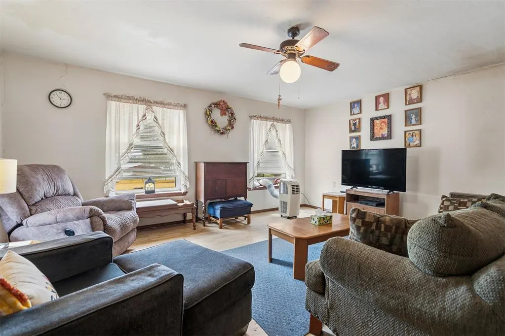 Photo 3 — 1292 Cox City Road, Rush Springs, OK 73082