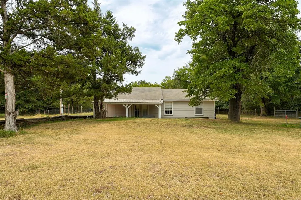 Front exterior — 1602 One Creek Drive, Guthrie, OK 73044