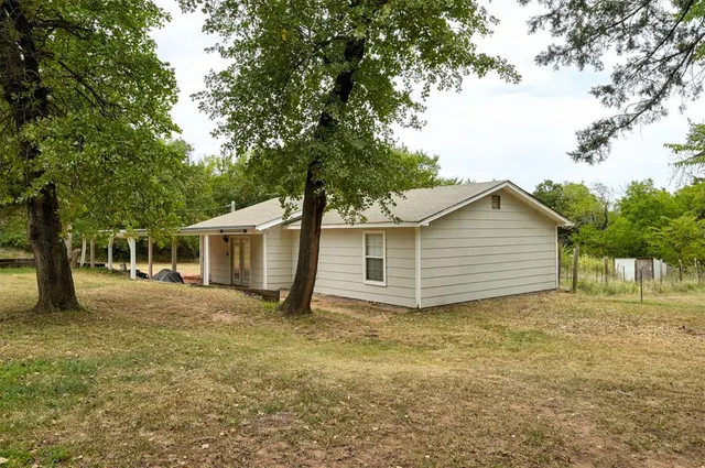 Photo 5 — 1602 One Creek Drive, Guthrie, OK 73044