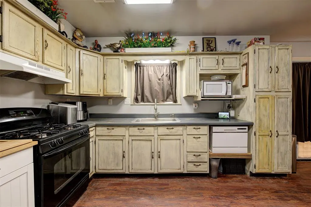 Photo 12 — 1602 One Creek Drive, Guthrie, OK 73044