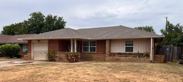 Front exterior — 1229 NE 44th Street, Oklahoma City, OK 73111