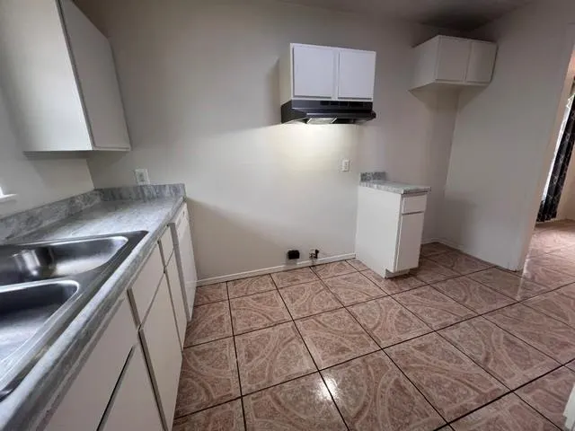 Photo 6 — 1229 NE 44th Street, Oklahoma City, OK 73111