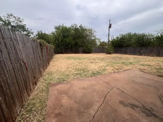 Photo 9 — 1229 NE 44th Street, Oklahoma City, OK 73111