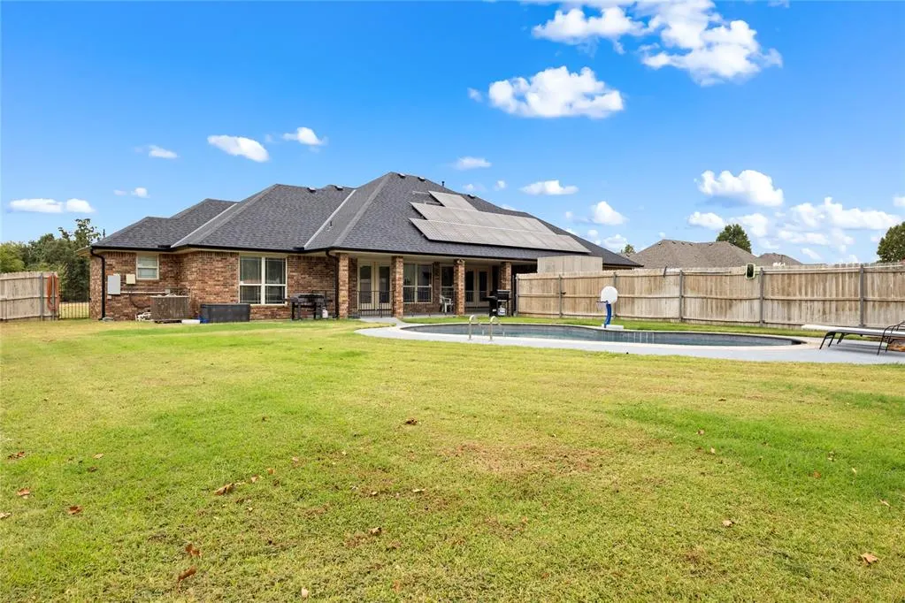 Photo 13 — 11133 Burning Oaks Drive, Oklahoma City, OK 73150