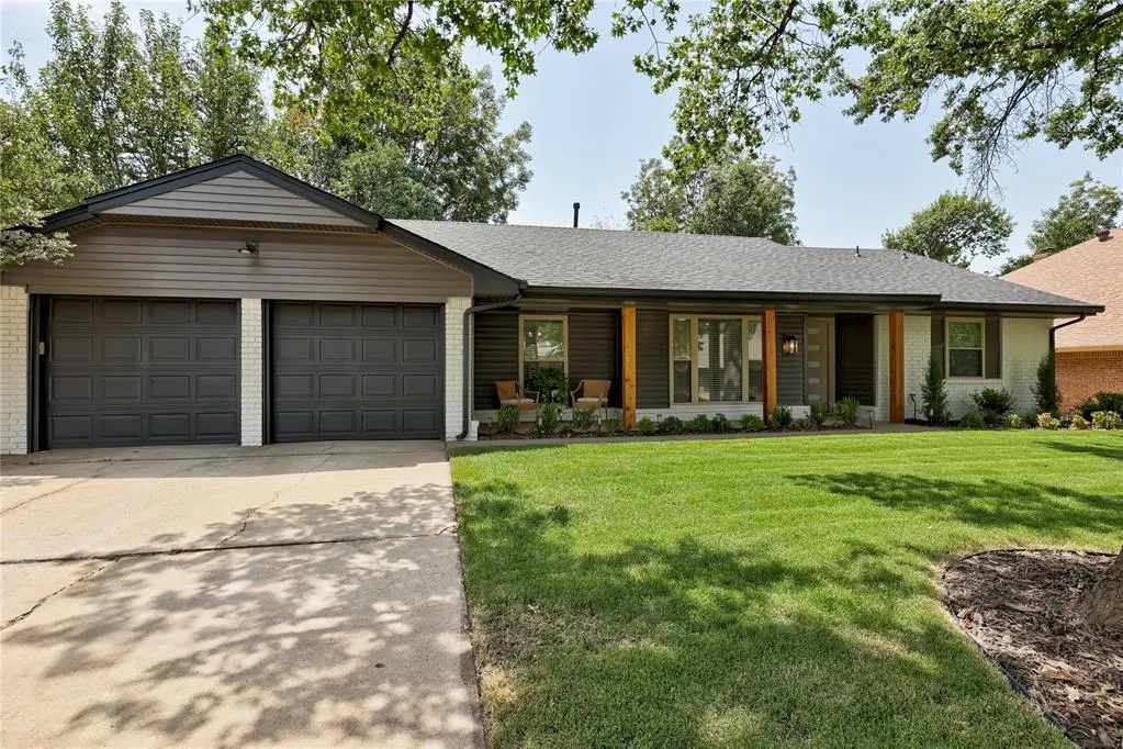 Front exterior — 2424 NW 120th Street, Oklahoma City, OK 73120