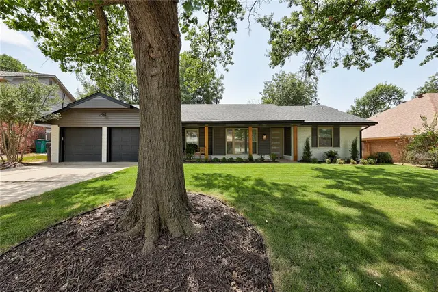 Photo 2 — 2424 NW 120th Street, Oklahoma City, OK 73120