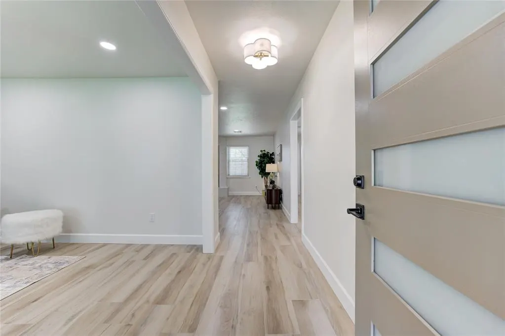 Photo 6 — 2424 NW 120th Street, Oklahoma City, OK 73120