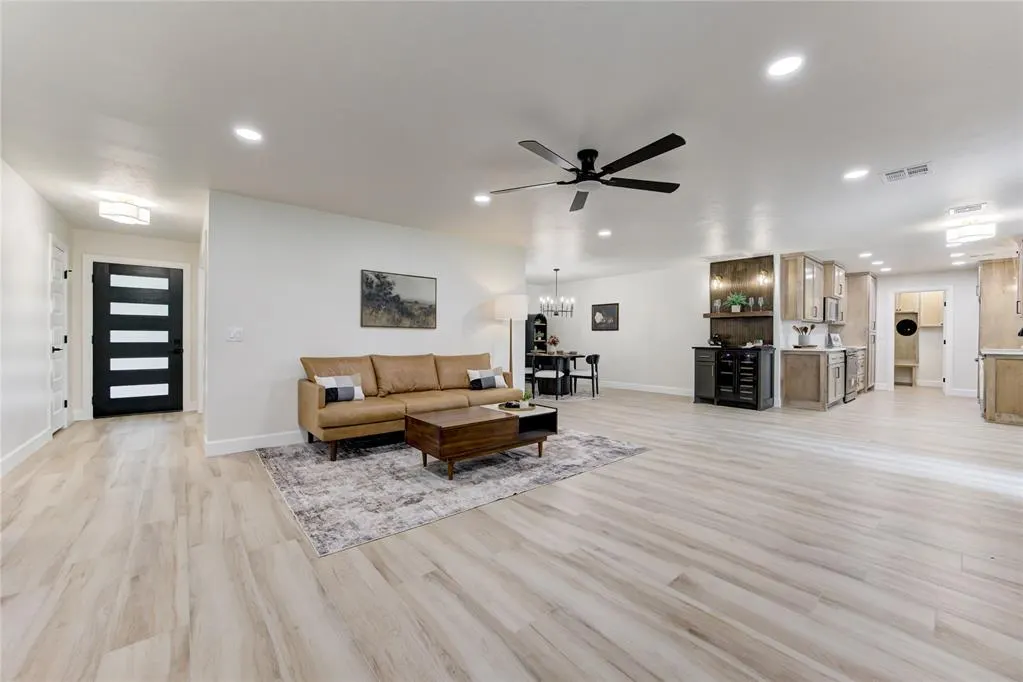 Photo 12 — 2424 NW 120th Street, Oklahoma City, OK 73120