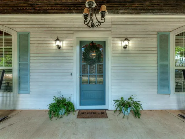 Photo 4 — 215 E Haven Lane, Mustang, OK 73064